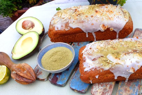 Avocado en limoencake met ginsengpoederglazuur