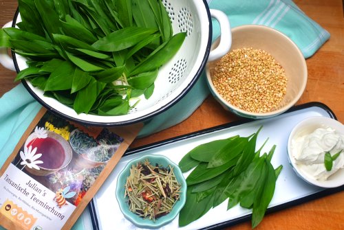 Wild garlic risotto & fresh goat cheese