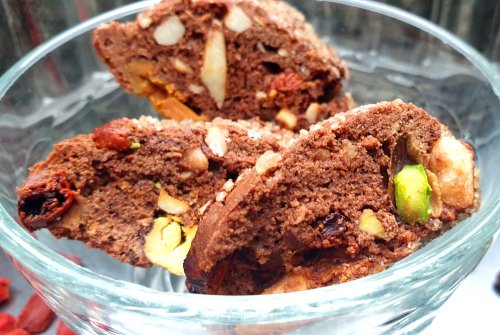 Cantuccini a la Chocolat with or without goji berries & cocoa