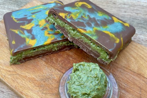 Dubai chocolate with spirulina and turmeric