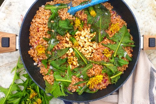 Dandelion spelt pan