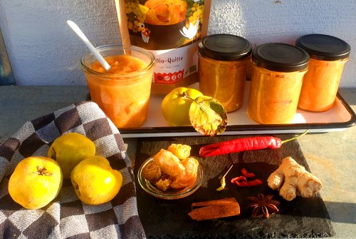 Fiery fruity quince chutney