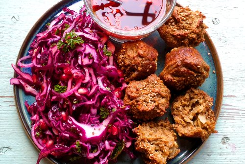 Vegane Köttbullar (Grünkernbällchen) mit Chilli-Ingwer Dip