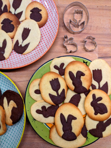 Delicious themed Easter cookies with cocoa