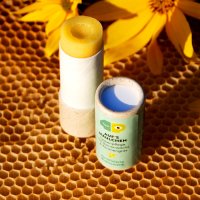 Lip balm with organic beeswax 