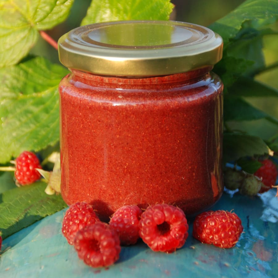 Honey with tasty raspberry 