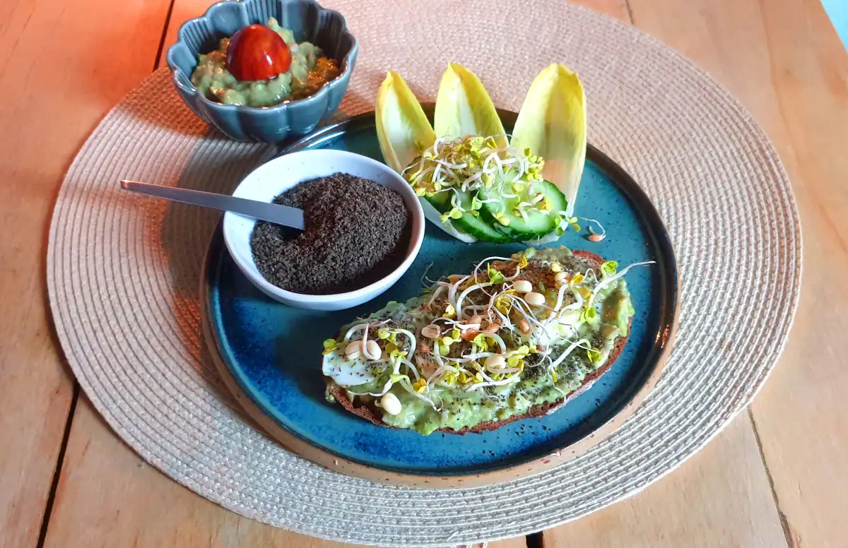 Avocado egg spread with moringa on bread