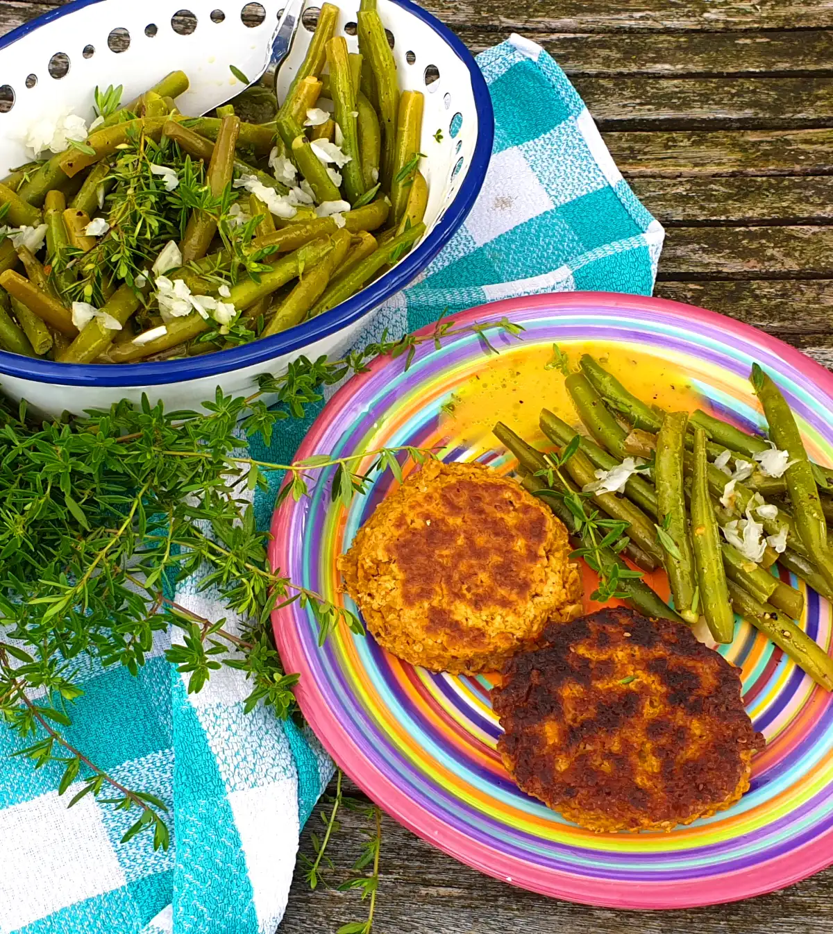 Bean salad and patties