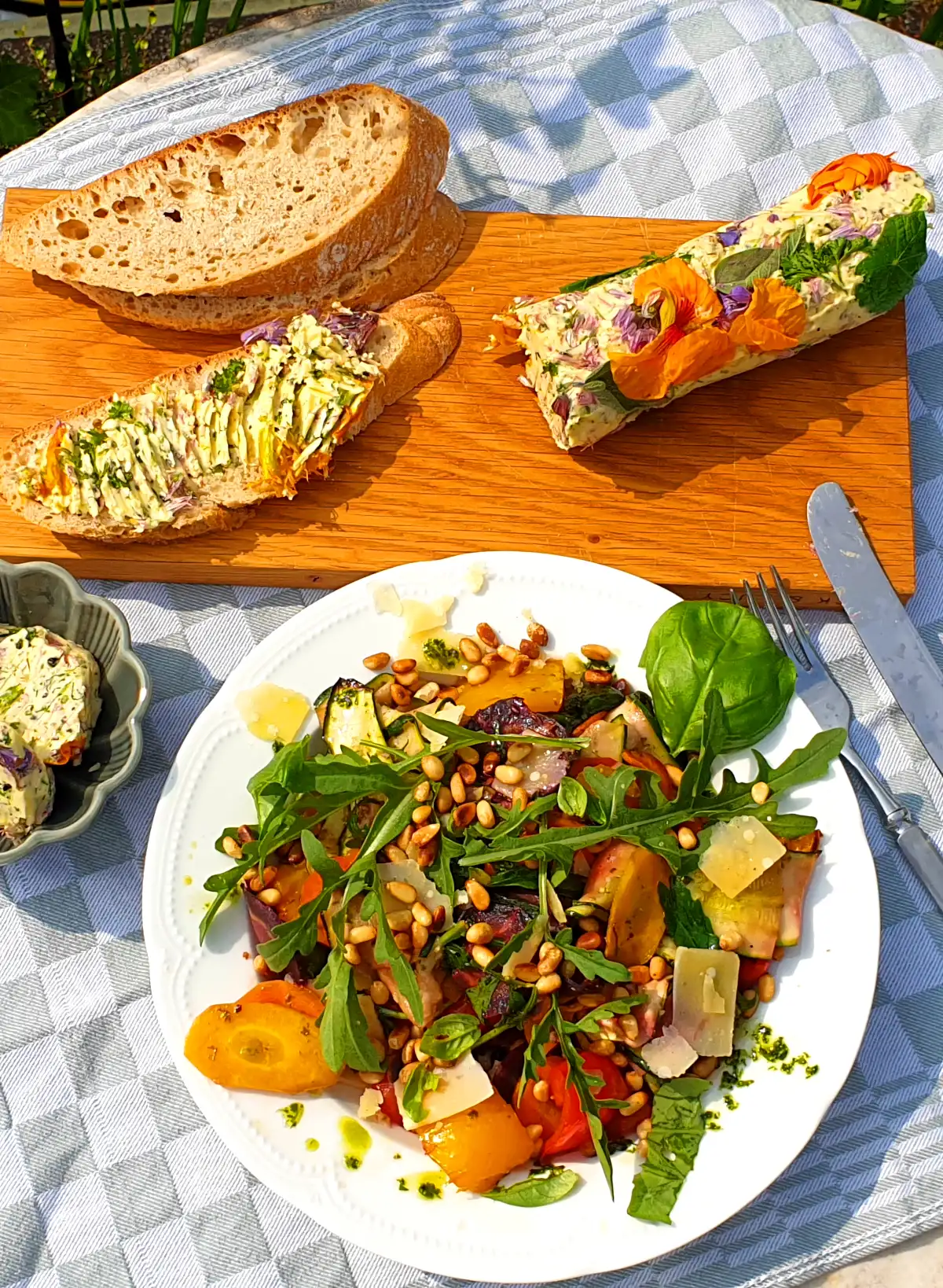 Grilled vegetables salad