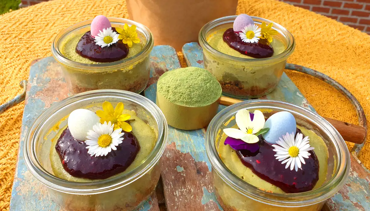 Cheesecake in 4 glasses