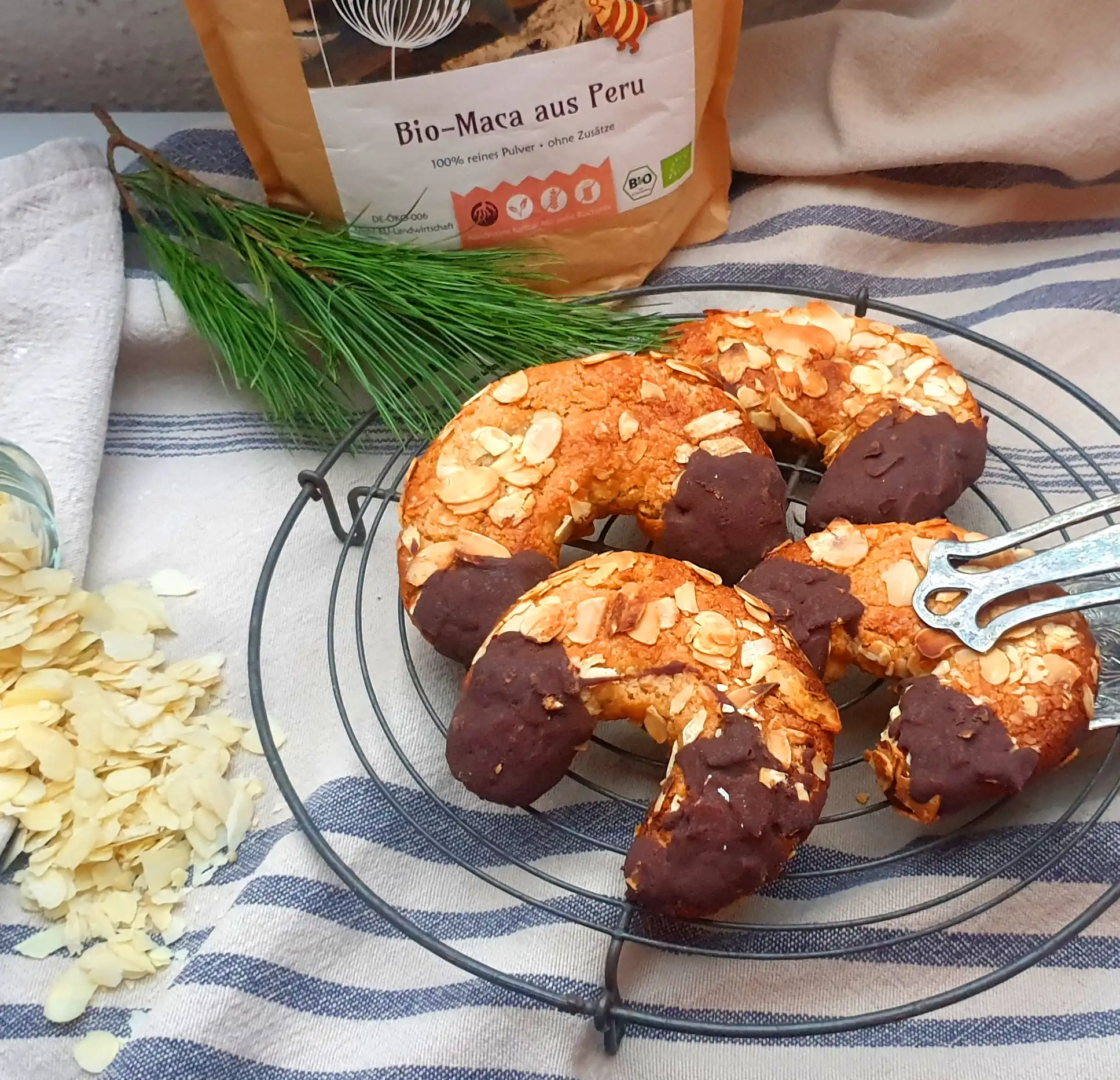 Almond croissants with maca powder